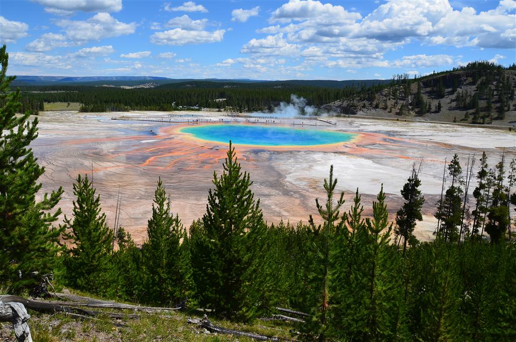 Grand%20Prismatic%20-%20from%20atop%20hi