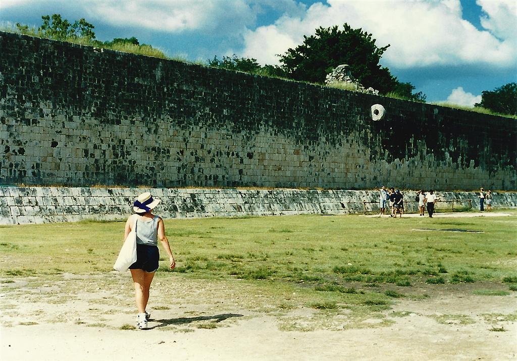 chichen-itza-ball-court-interior-note-the-hoop-high-on-the-wall-