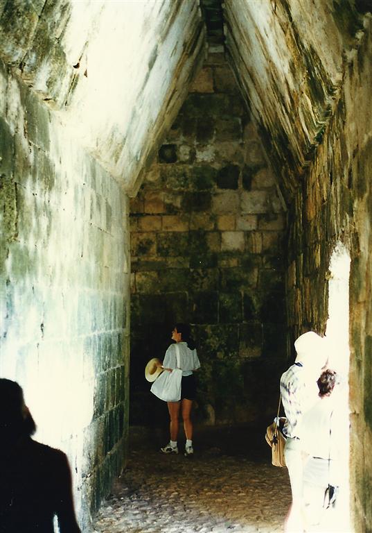 inside-el-castillo
